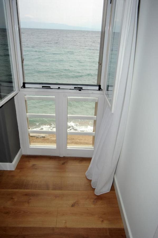 Crecian Water Front Daire Aigeira Dış mekan fotoğraf