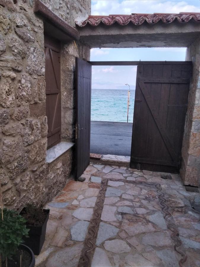 Crecian Water Front Daire Aigeira Dış mekan fotoğraf